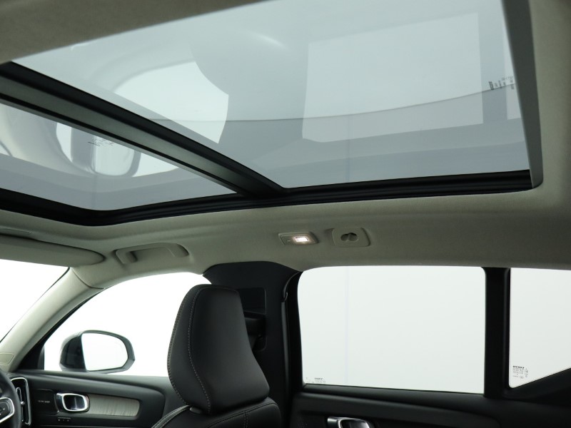 Used Volvo XC40 2023 for sale - 77001350: Photo 39