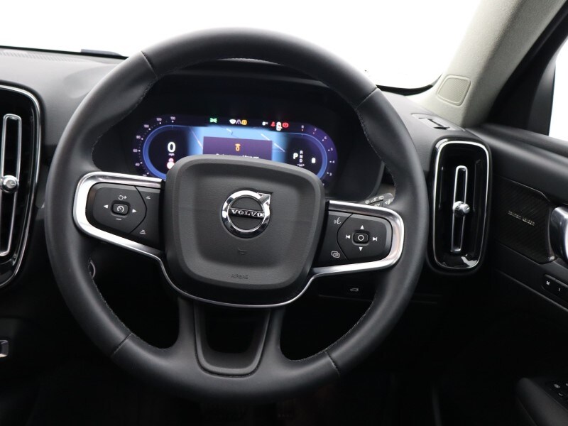 Used Volvo XC40 2023 for sale - 77001350: Photo 50