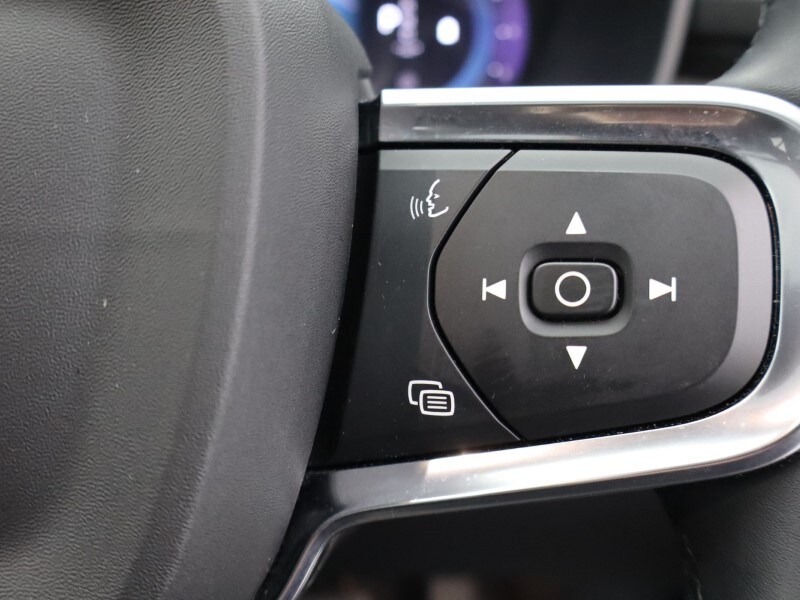 Used Volvo XC40 2023 for sale - 77001350: Photo 52