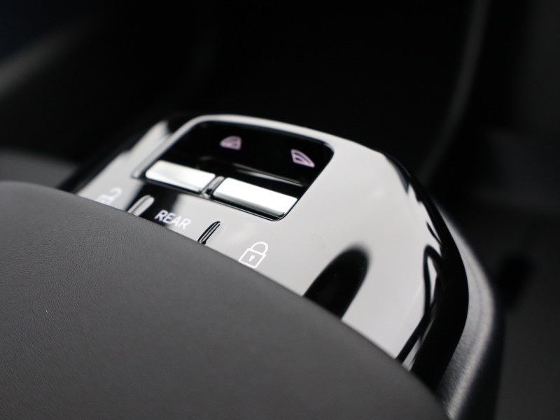 Used Volvo EX30 2025 for sale - 76980823: Photo 38