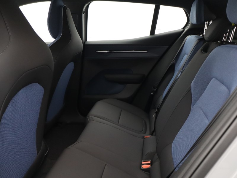 Used Volvo EX30 2025 for sale - 76980823: Photo 6