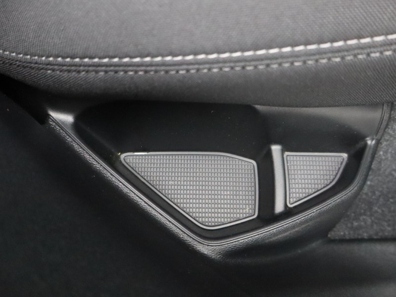 Used Volvo XC40 2024 for sale - 77079260: Photo 37