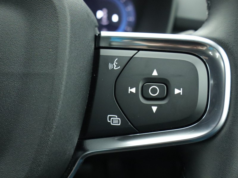 Used Volvo XC40 2024 for sale - 77079260: Photo 43