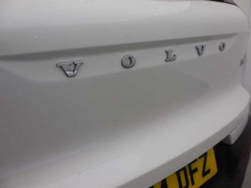 Used Volvo XC40 2024 for sale - 76982180: Photo 15