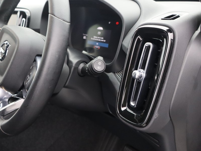 Used Volvo XC40 2024 for sale - 76982180: Photo 30