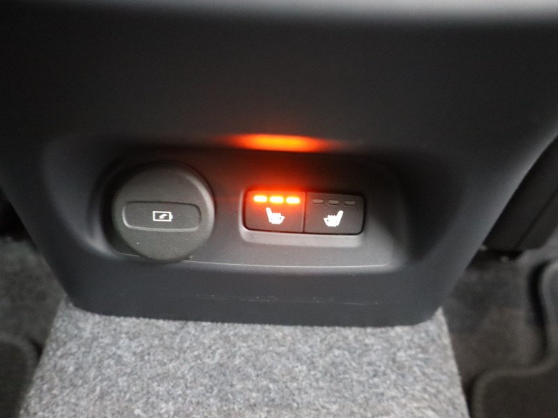 Used Volvo XC40 2024 for sale - 76982180: Photo 42