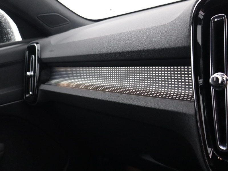 Used Volvo XC40 2024 for sale - 76982180: Photo 57