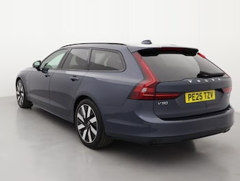 Used Volvo V90 2025 for sale - 76981777: Photo