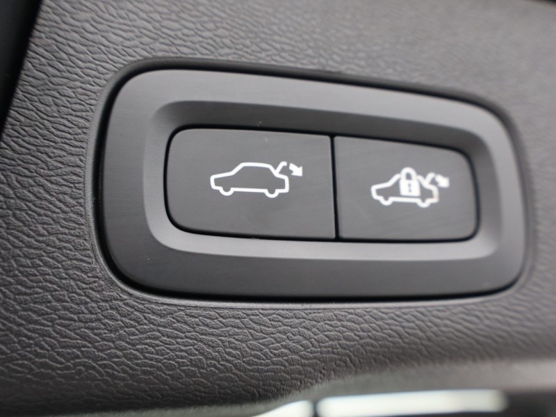 Used Volvo XC60 2025 for sale - 77607089: Photo 29