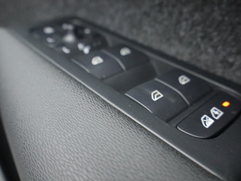 Used Volvo XC40 2025 for sale - 76982098: Photo 30