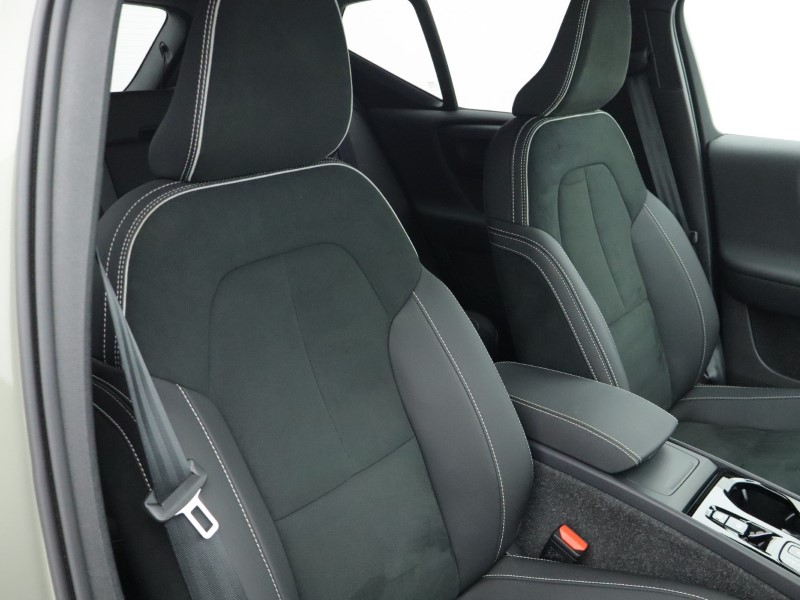 Used Volvo XC40 2025 for sale - 76982098: Photo 36