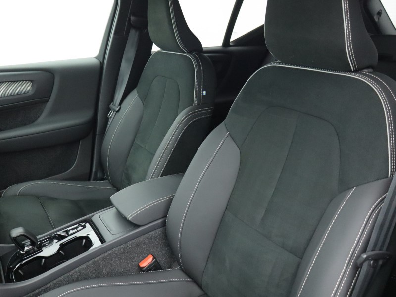 Used Volvo XC40 2025 for sale - 76982098: Photo 38