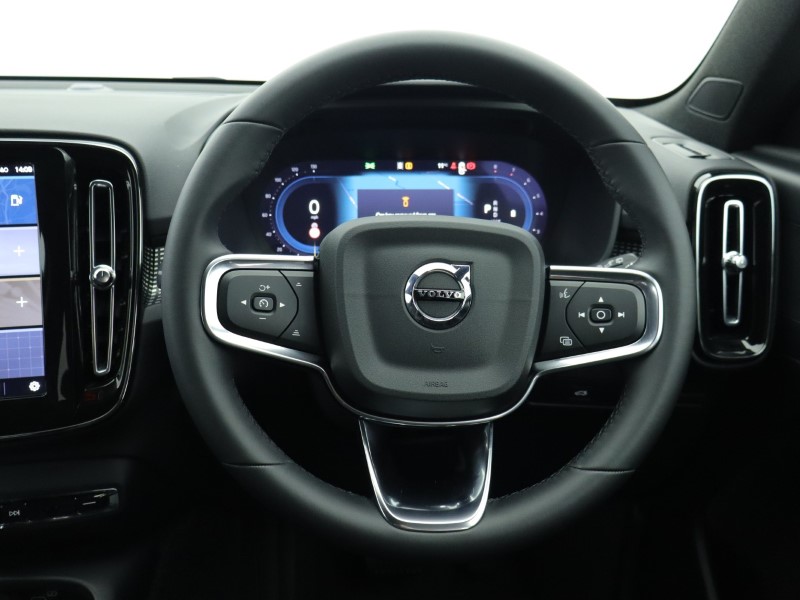 Used Volvo XC40 2025 for sale - 76982098: Photo 47