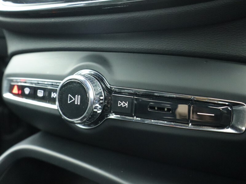 Used Volvo XC40 2025 for sale - 76982098: Photo 56