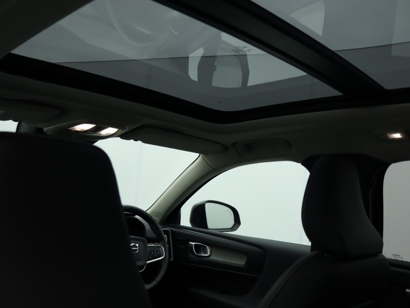 Used Volvo XC40 2025 for sale - 76980913: Photo 30