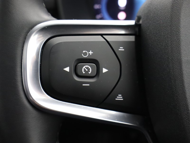 Used Volvo XC40 2025 for sale - 76980913: Photo 36