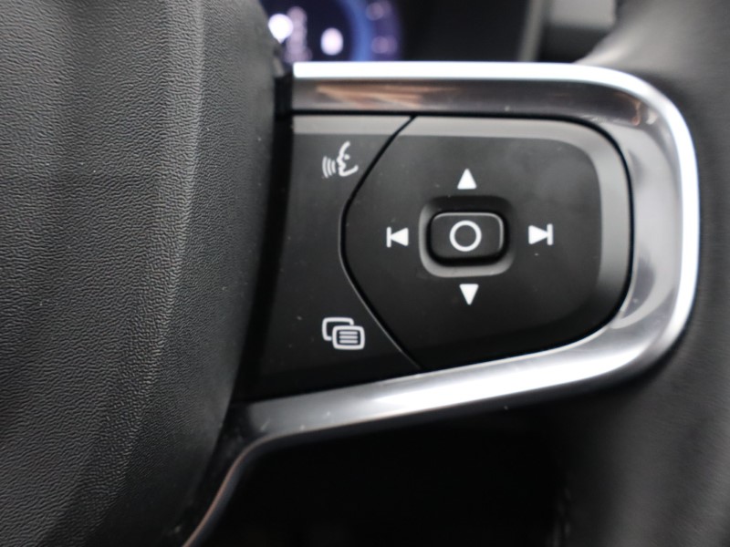 Used Volvo XC40 2025 for sale - 76980913: Photo 37