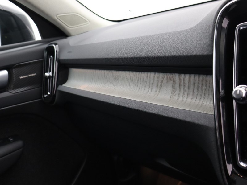 Used Volvo XC40 2025 for sale - 76980913: Photo 48