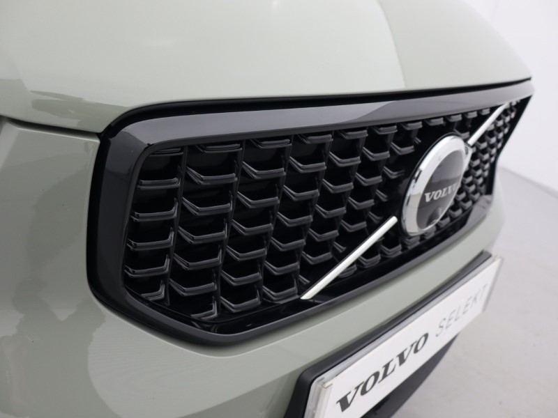 Used Volvo XC40 2025 for sale - 76980913: Photo 51