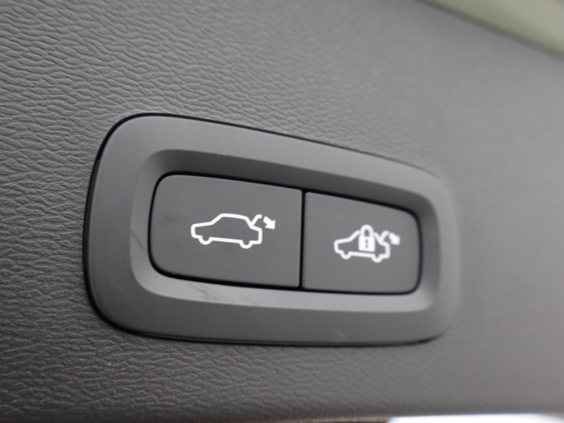 Used Volvo XC40 2025 for sale - 76980913: Photo 60