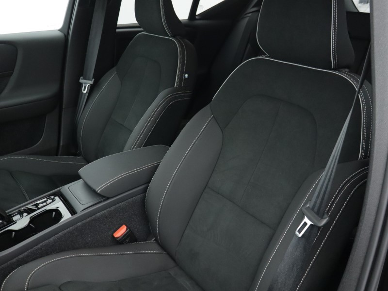 Used Volvo XC40 2025 for sale - 77005482: Photo 32