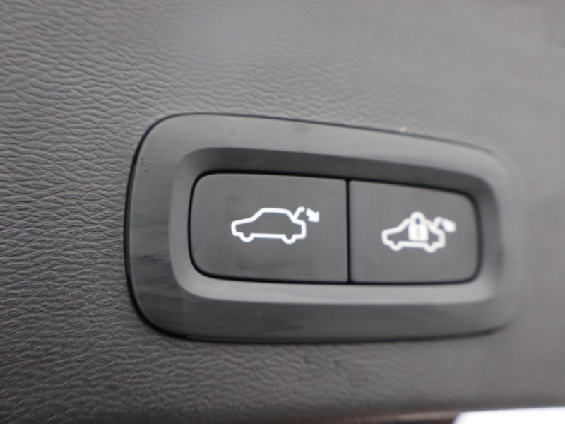 Used Volvo XC40 2025 for sale - 77005482: Photo 53