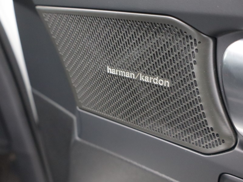 Used Volvo XC40 2025 for sale - 76981740: Photo 17