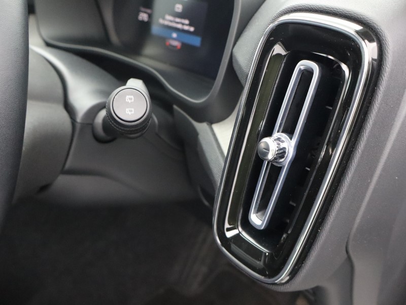 Used Volvo XC40 2025 for sale - 76981740: Photo 21