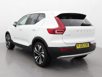 Used Volvo XC40 2025 for sale - 76981740: Photo