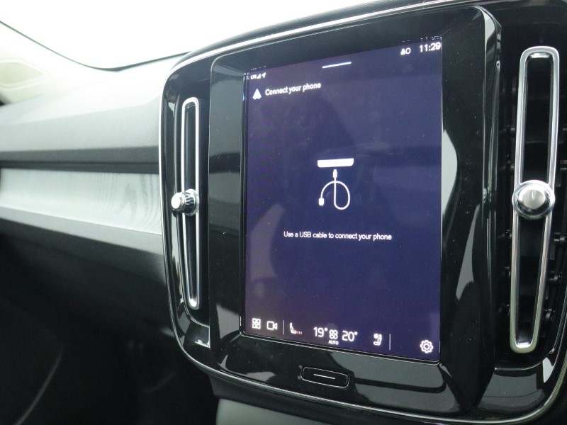 Used Volvo XC40 2025 for sale - 76981740: Photo 45