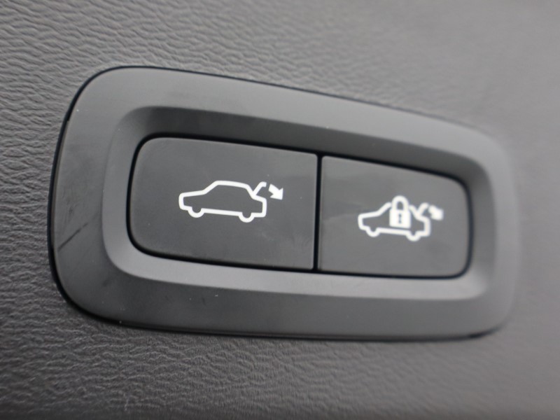 Used Volvo XC40 2025 for sale - 76981740: Photo 66