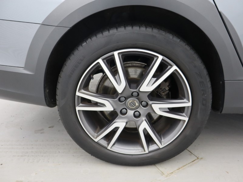 Used Volvo V90 2020 for sale - 76982084: Photo 16