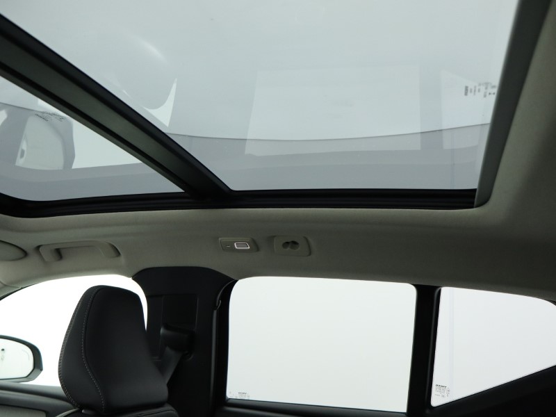 Used Volvo XC40 2025 for sale - 76982224: Photo 30