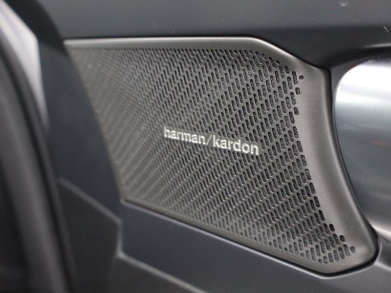 Used Volvo XC40 2025 for sale - 76982224: Photo 40