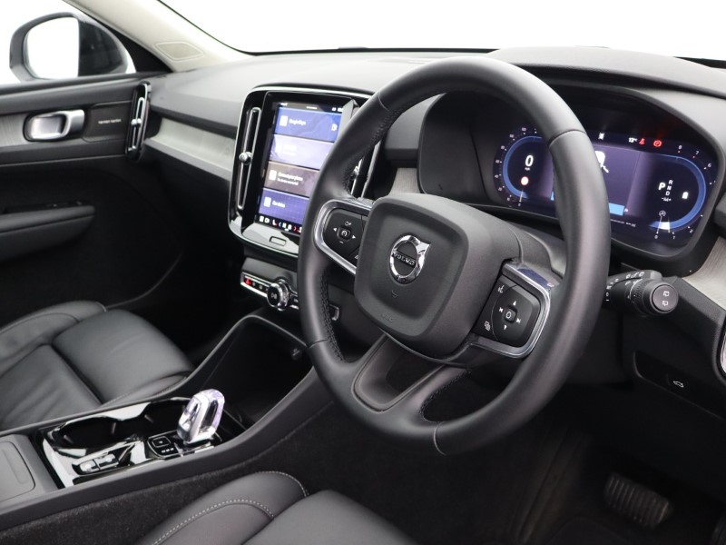 Used Volvo XC40 2025 for sale - 76982224: Photo 45