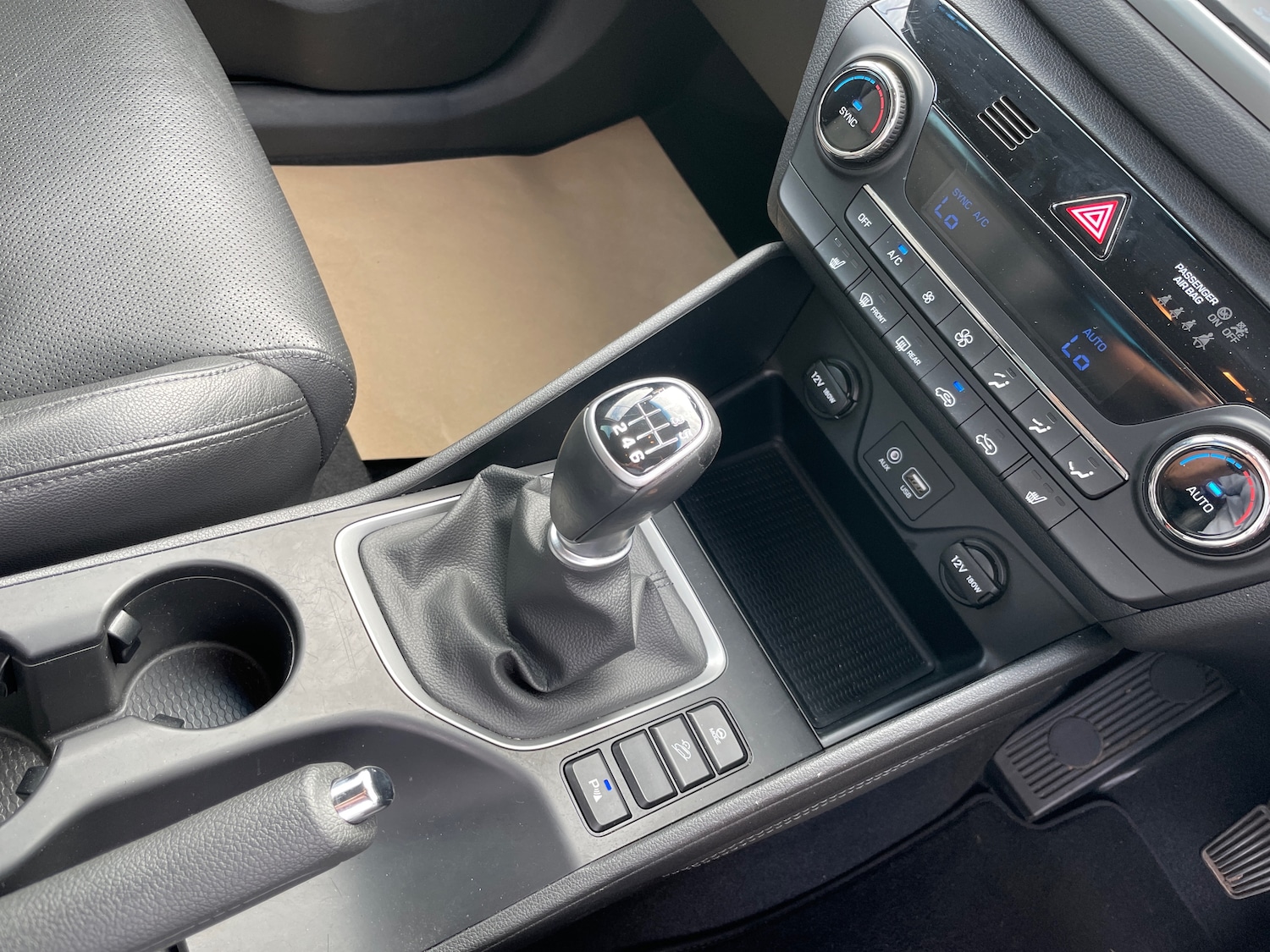 Used Hyundai TUCSON 2017 for sale - 76868300: Photo 12