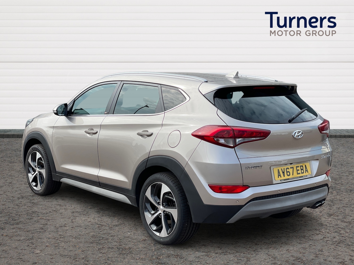 Used Hyundai TUCSON 2017 for sale - 76868300: Photo 2