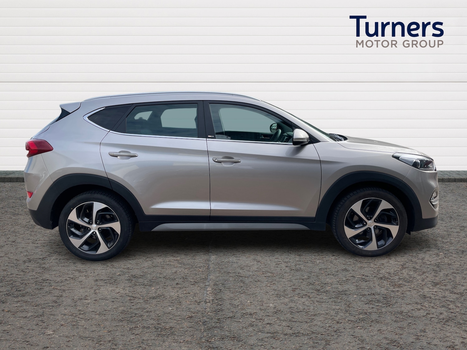Used Hyundai TUCSON 2017 for sale - 76868300: Photo 5