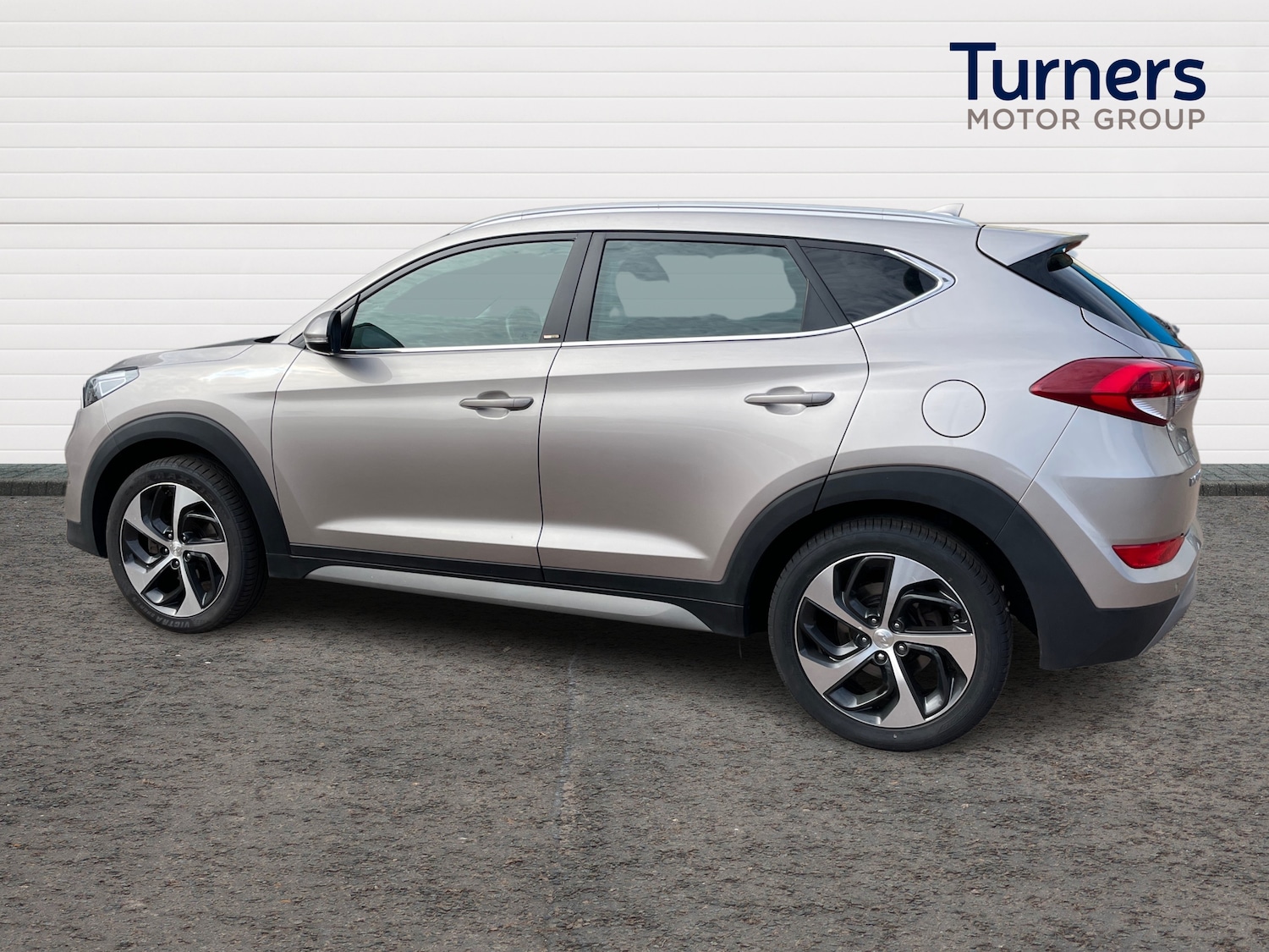 Used Hyundai TUCSON 2017 for sale - 76868300: Photo 6