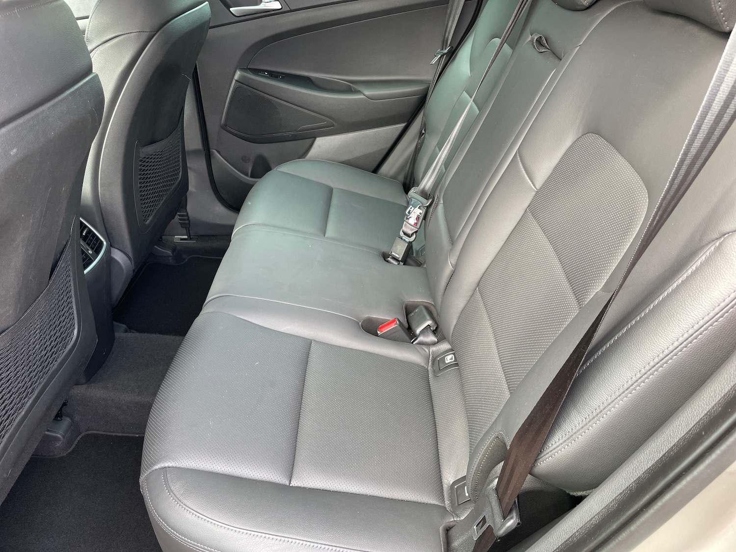 Used Hyundai TUCSON 2017 for sale - 76868300: Photo 9