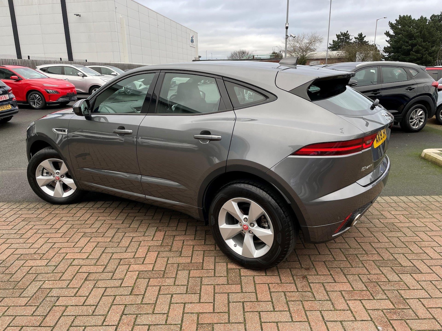 Used Jaguar E-Pace 2019 for sale - 76868432: Photo 5