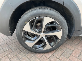 Used Hyundai TUCSON 2017 for sale - 75481980: Photo