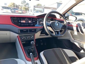 Used Volkswagen Polo 2019 for sale - 76868350: Photo