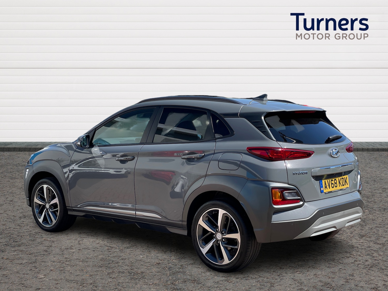 Used Hyundai KONA 2018 for sale - 76868318: Photo 2