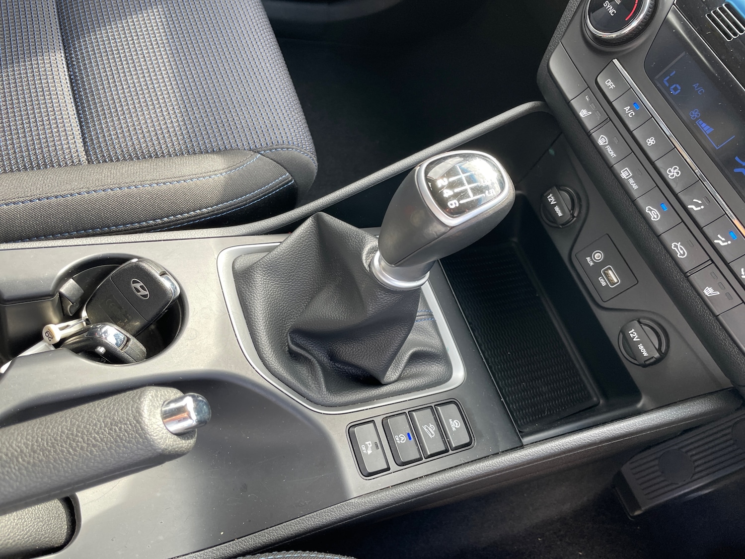 Used Hyundai TUCSON 2017 for sale - 76868265: Photo 12