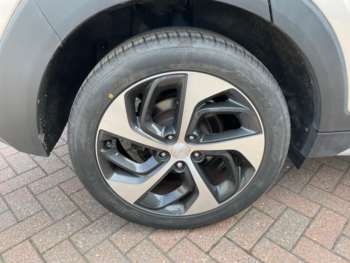Used Hyundai TUCSON 2017 for sale - 63263990: Photo