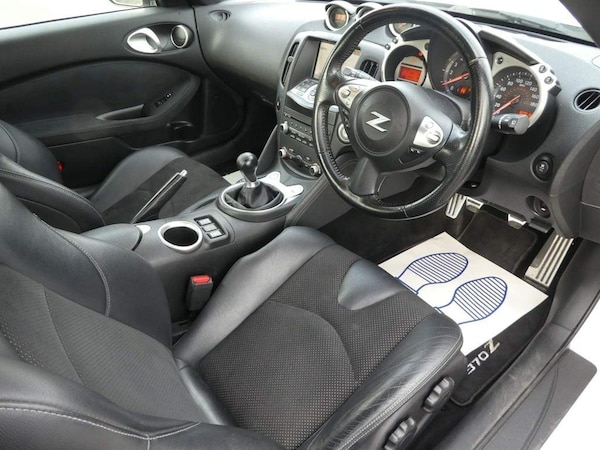 Used Nissan 370 Z 2012 for sale - 68336951: Photo 12