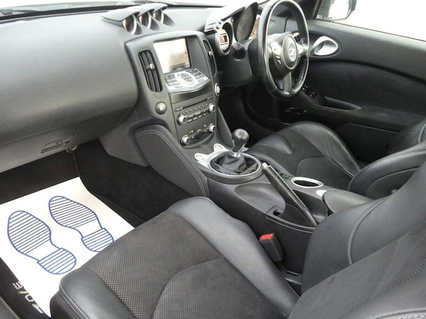 Used Nissan 370 Z 2012 for sale - 68336951: Photo 17