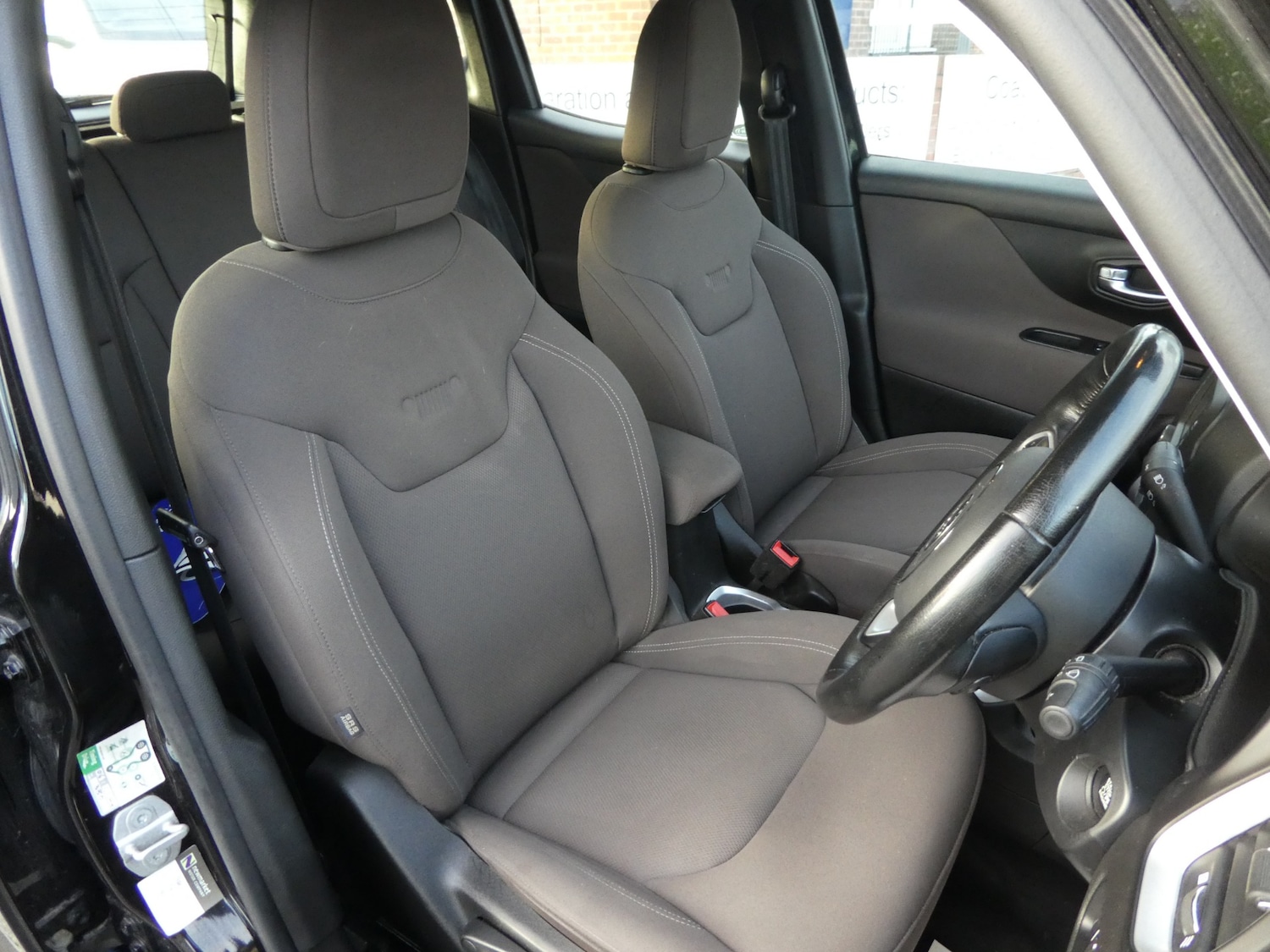 Used Jeep Renegade 2016 for sale - 76893008: Photo 10