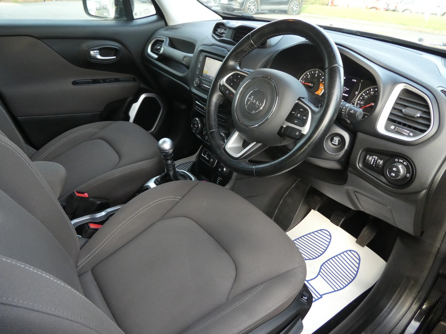 Used Jeep Renegade 2016 for sale - 76893008: Photo 9